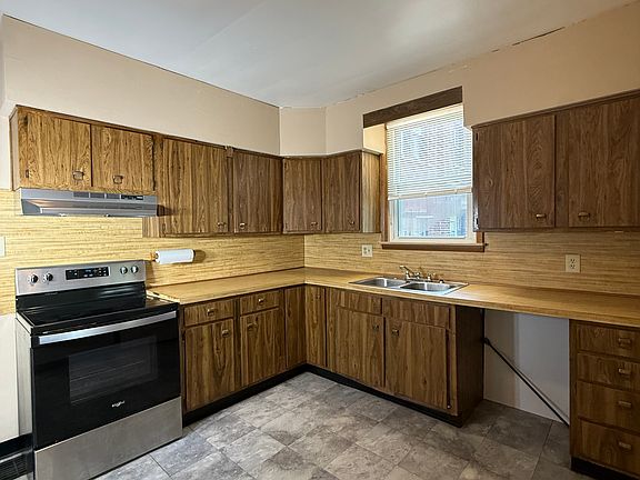 5th image of 26-28 N Huron Ave