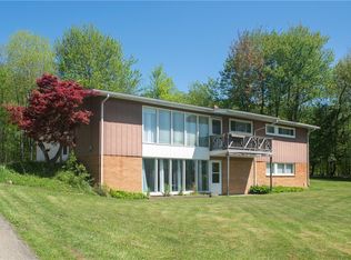 101 Random Rd, Corry, PA 16407