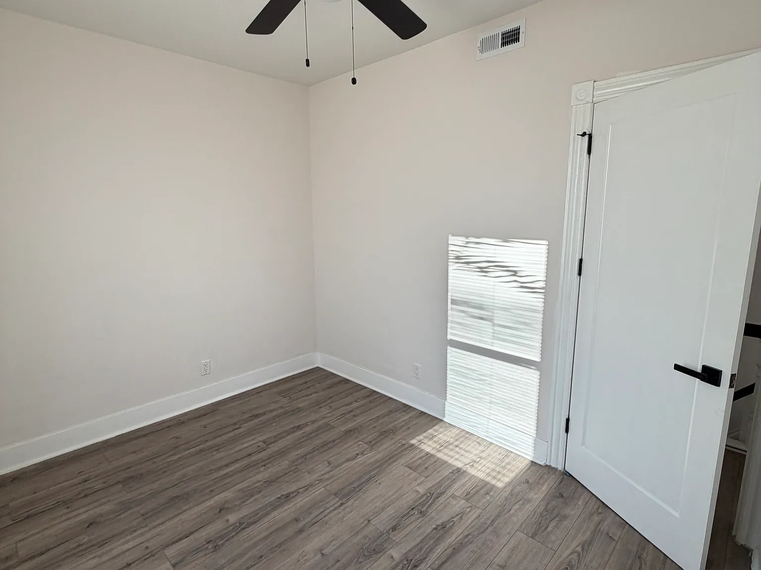 2 bed, 1200 sqft, $1,650 — Photo 3