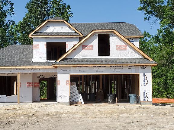 5th image of 402 Castleford Dr