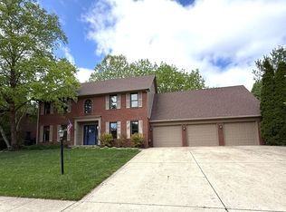 6040 Hunters Ridge Dr, Plainfield, IN 46168