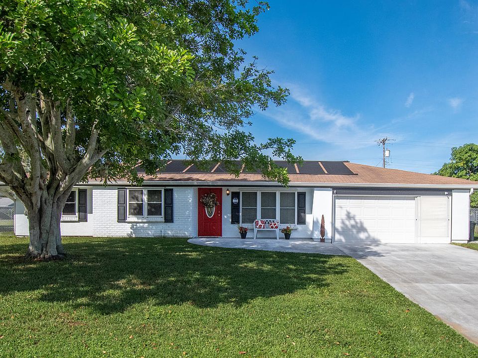 1st image of 389 SE Gasparilla Ave