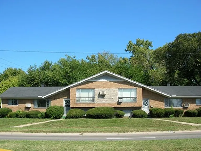 3327 Roosevelt Blvd — Photo 1