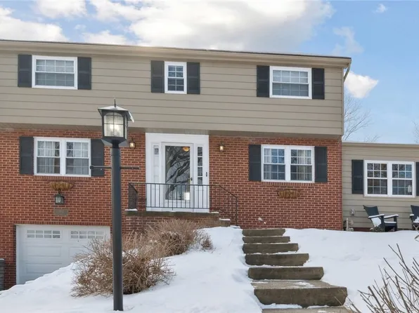 2331 Cassidy Dr, Bethel Park, PA 15102
