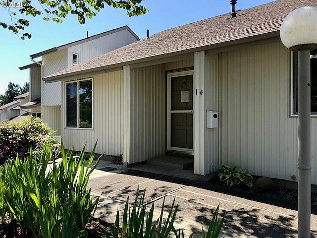 2nd image of 1450 SW Bridlewood Dr APT 14