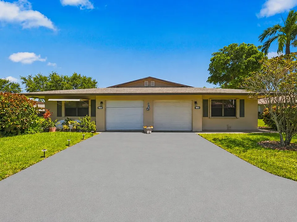 1651 Palmland Dr