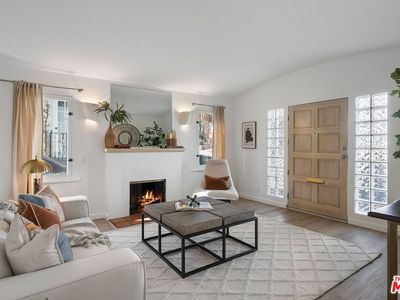 8824 Betty Way, West Hollywood, CA, 90069