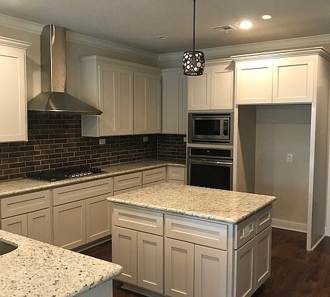2nd image of 7885 Oakridge Dr