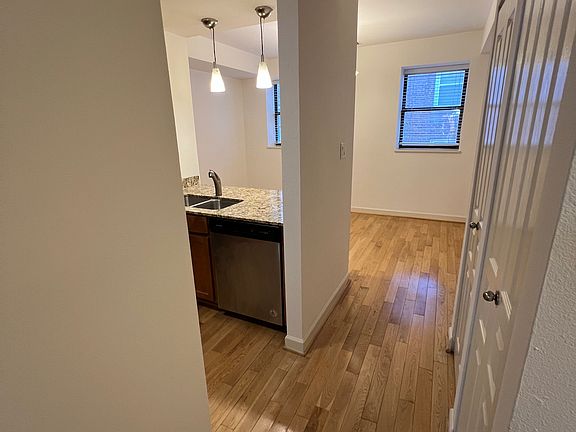 3rd image of 609 Clara Ave APT 4