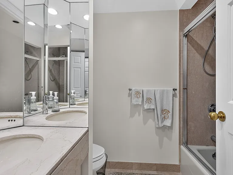 54 Commonwealth Ave #5 — Photo 19