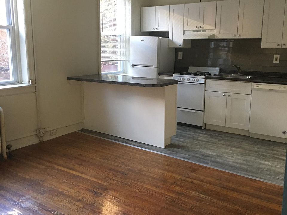 1st image of 311 S 20th St #26