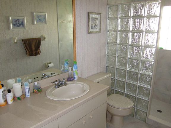 5th image of 1 Chesney Ct