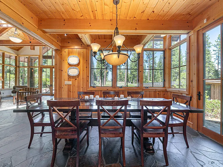 8520 Lahontan Dr — Photo 10