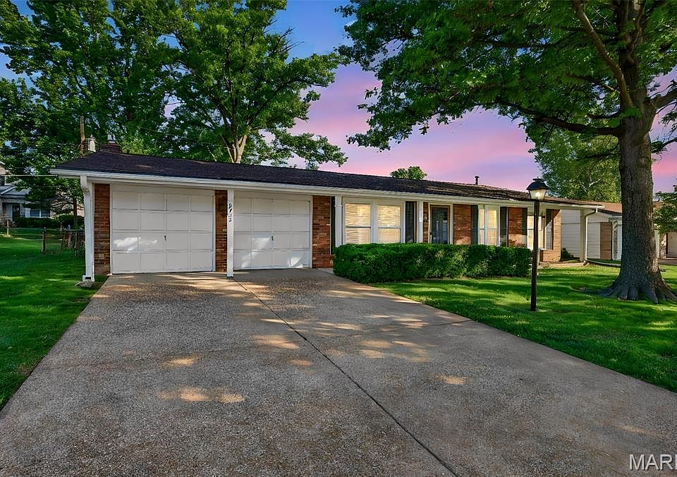 1st image of 4723 Langtree Dr
