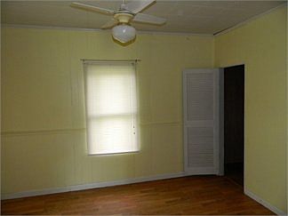 3rd image of 801 Morris Ave
