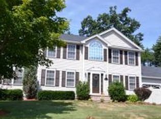 27 Sutherland Dr, Hudson, NH 03051