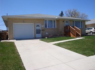 32 Constance Ln, Buffalo, NY 14227