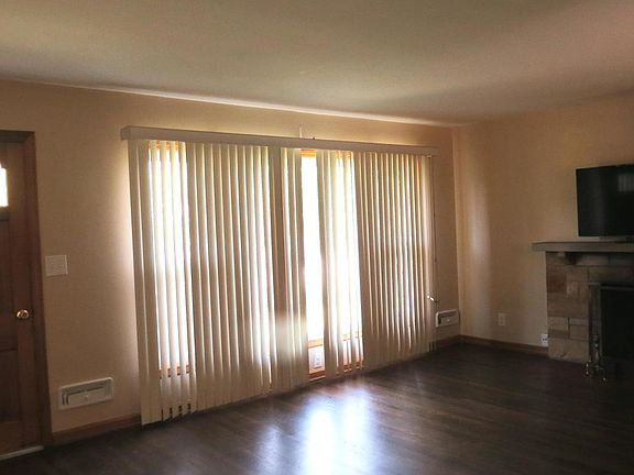3rd image of 201 Spring Garden Dr