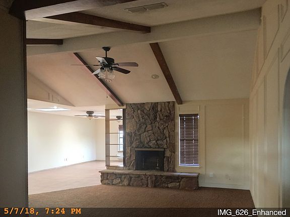 5th image of 8826 Holiday Dr