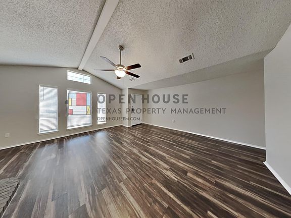 4th image of 1106 Glen Creek Dr