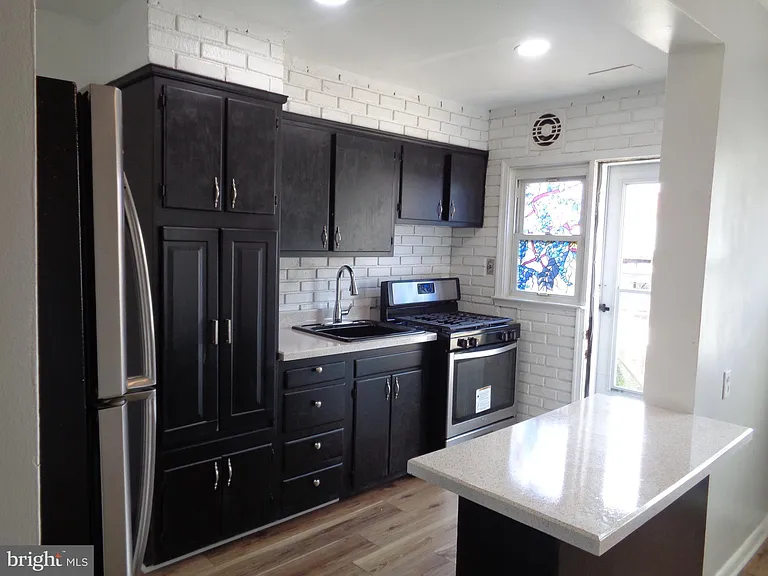 2245 Graythorn Rd — Photo 13