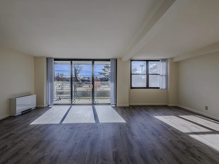 Unlock your ideal living space at Country Club Towers I. Enjoy spacious interiors bathed in natural light, featuring modern finishes and stunning views. Elevate your lifestyle todayschedule a tour to see all that awaits you!