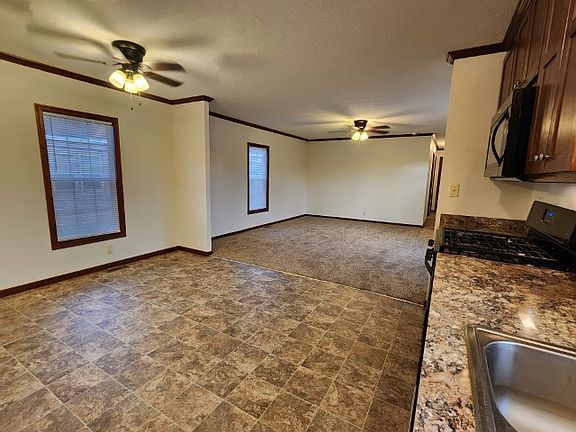 4th image of 11183 Chestnut Sq #313