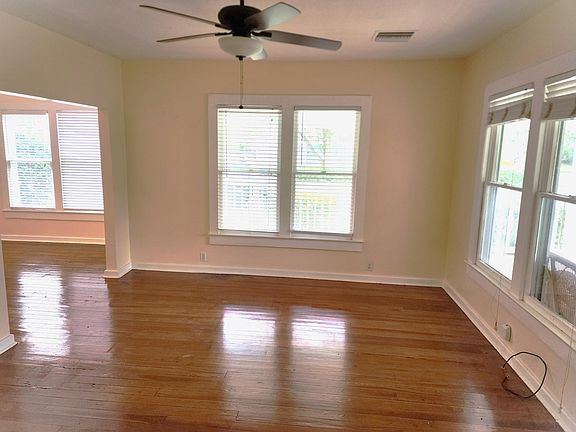 2nd image of 1001 N Fern Creek Ave