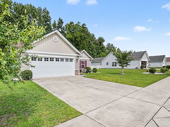 3rd image of 3468 Holly Loop
