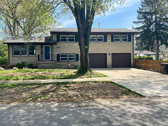 3rd image of 4010 Laurelwood Ave