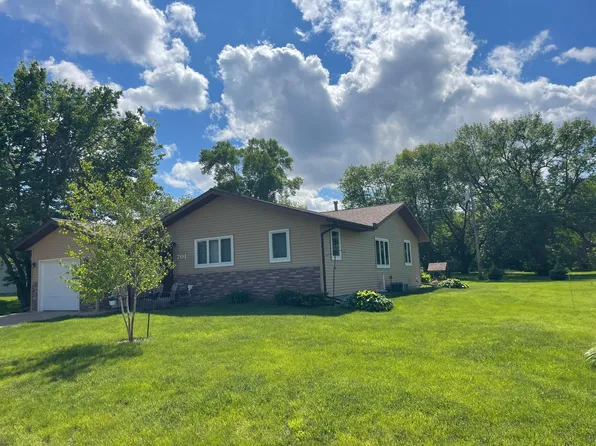 701 Randall St, Tracy, MN 56175