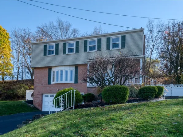 1259 McKnight Dr, Bethel Park, PA 15102