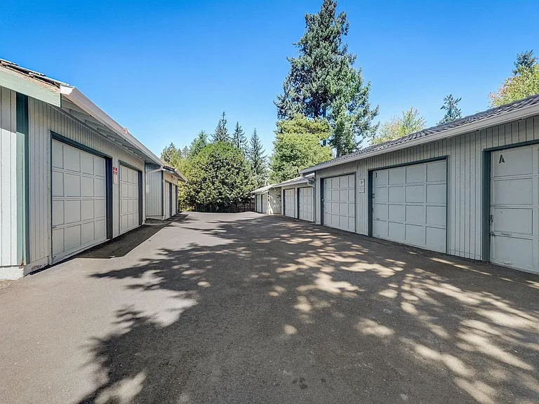 Detatched garages available for most units for $100/month.
