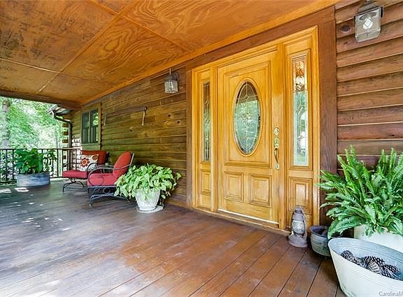 5th image of 4600 Lochfoot Dr