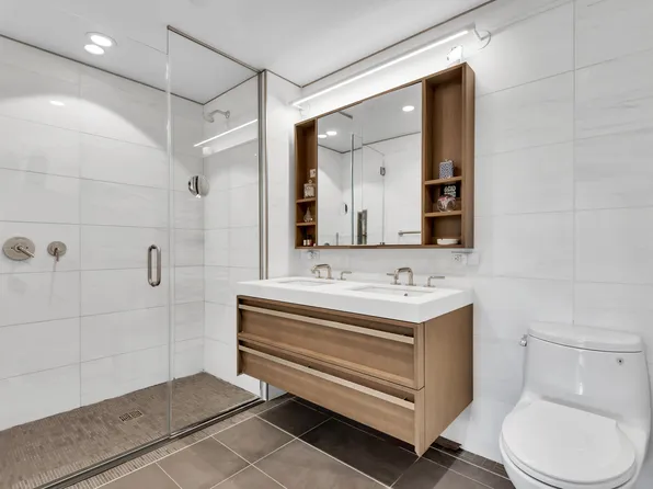 575 4th Avenue image 10 of 20