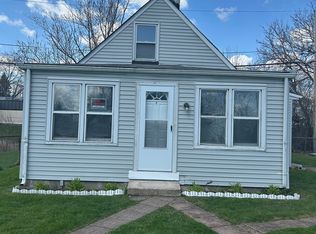 4 N Campbell Ave, Glenwood, IL