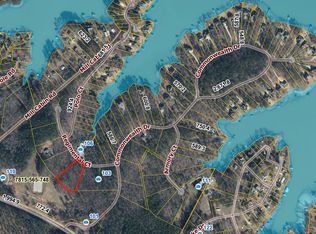 105 Regimental Ct, Ninety Six, SC 29666