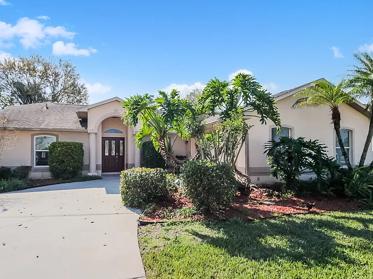 2315 Giselle Ct — Photo 3