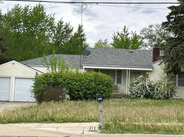 7545 Maple St, Omaha, NE 68134