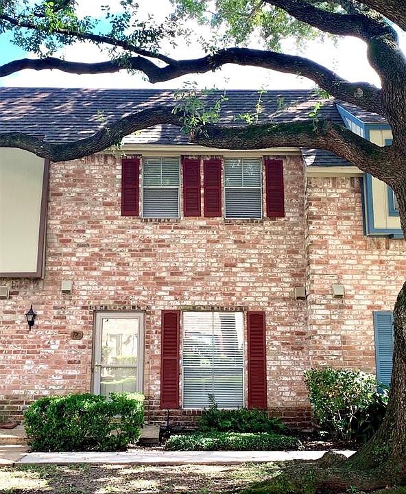 1st image of 14715 Barryknoll Ln APT 121
