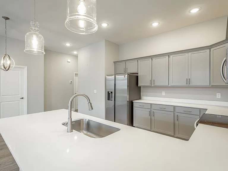 578 Strong Ave — Photo 10