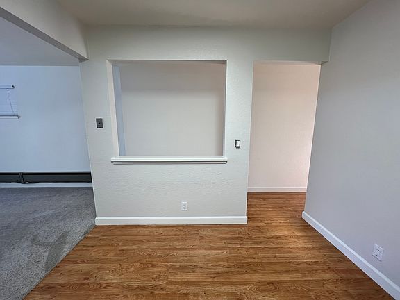 4th image of 272 Shoreline Hwy APT 4