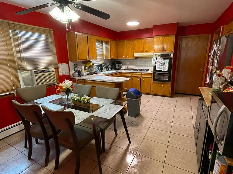 2724 N Mulligan Ave #2 — Photo 7