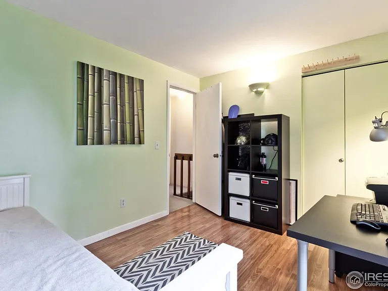 1011 E Moorhead Cir — Photo 15