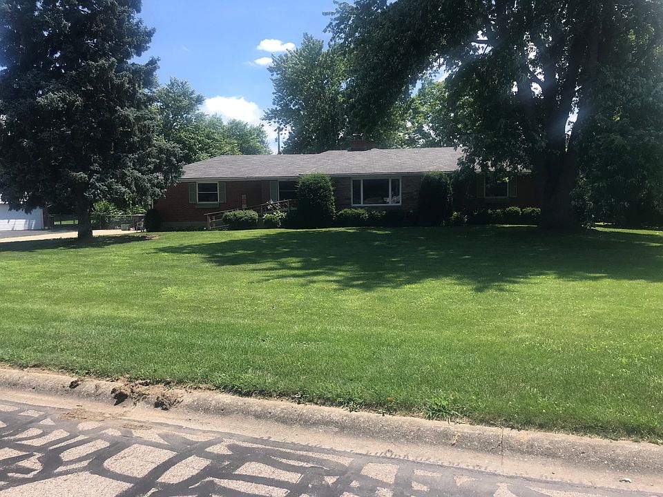 1st image of 312 Bridle Ln S