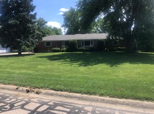 312 Bridle Ln S, Dayton, OH 45449