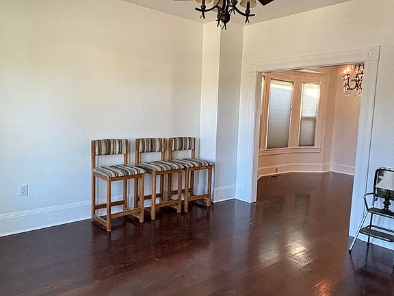 4th image of 339 Stanford Ave