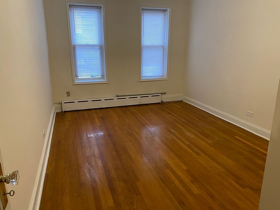 2nd image of 2538 Colden Ave APT 2B