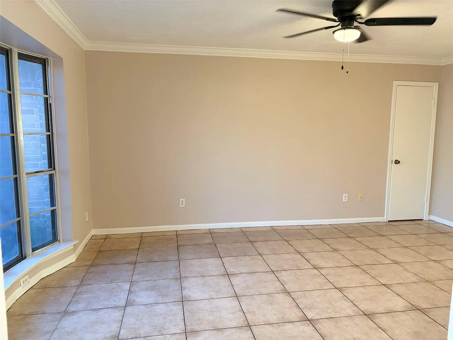 3 bed, 2.0 bath, 1138 sqft, $1,500 — Photo 4