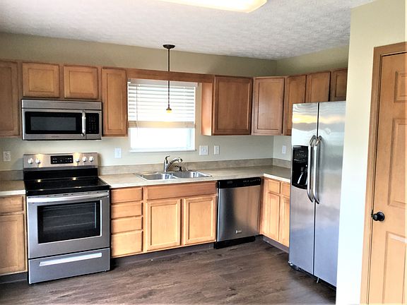 4th image of 6927 Granite Falls Dr
